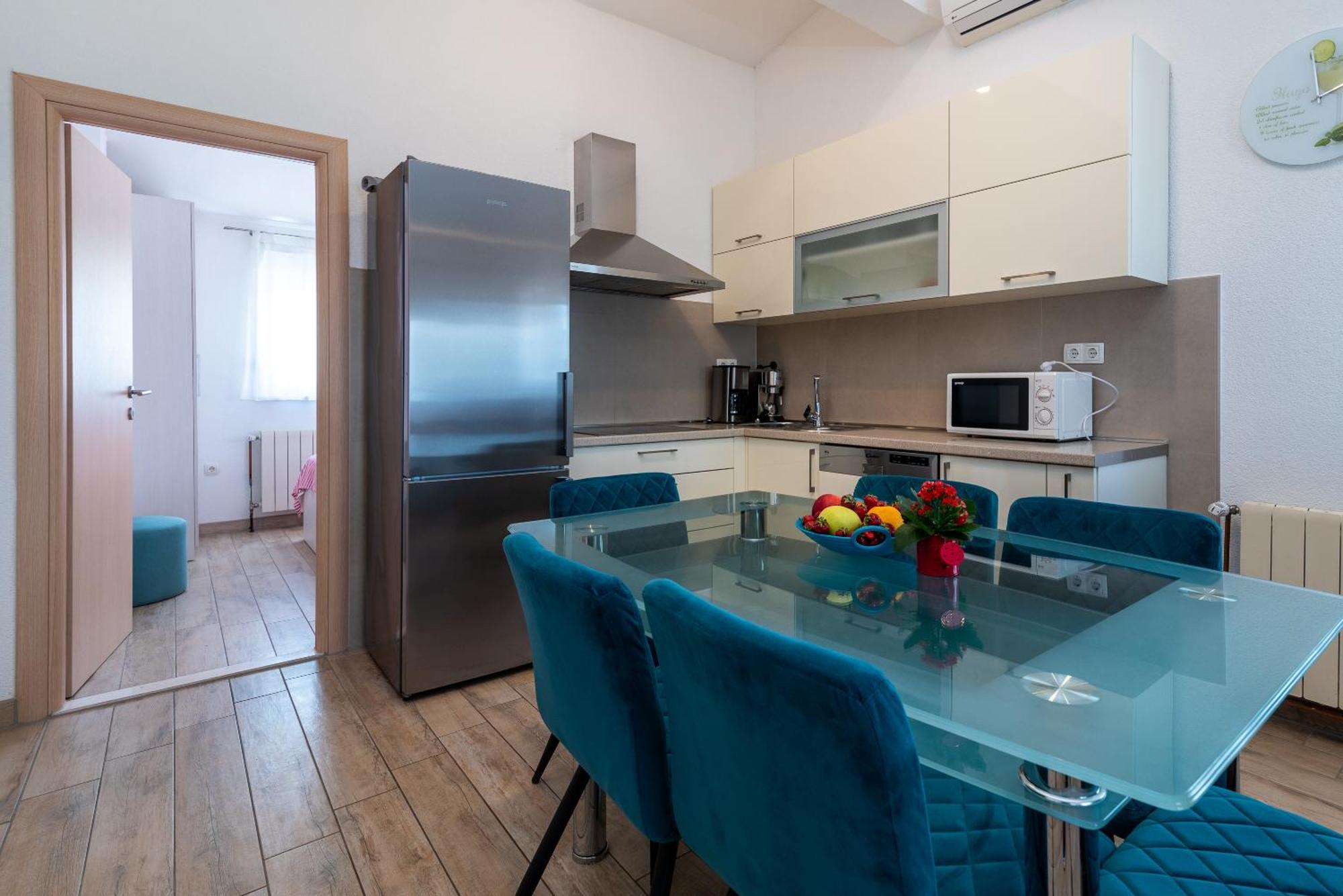 Apartments Brico - Heated Pool تروغير المظهر الخارجي الصورة